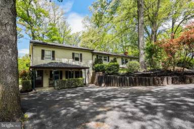 Main picture of 6703 Brooklyn Bridge Rd