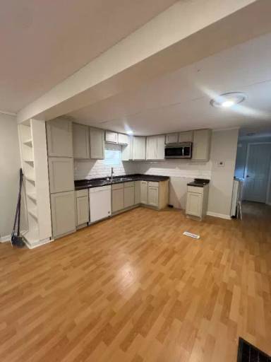 Main picture of 242 Dogwood Cir