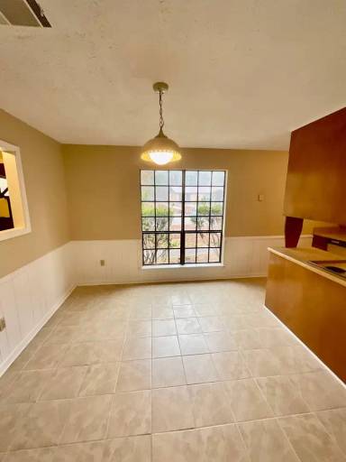 Main picture of 3559 Woodlake Rd