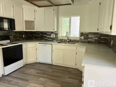 Main picture of 178 S Bernardo Ave