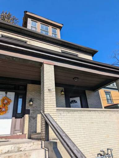 Main picture of 42 Waldorf St