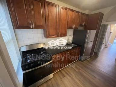 Main picture of 2855 W Cold Spring Ln