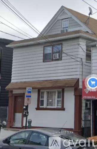 Main picture of 272 Union Ave
