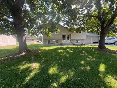 Main picture of 10506 E Augusta Ave