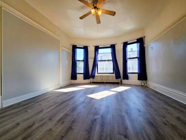 Main picture of 2201 15th St - 4