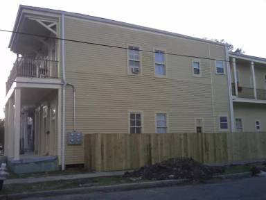 Main picture of 2001 Baronne St