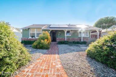 Main picture of 16642 Covello St