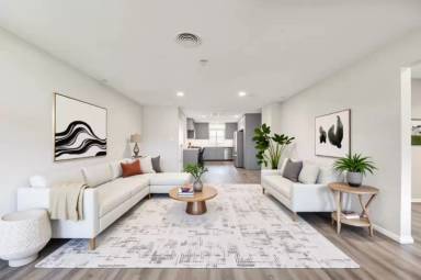 Main picture of 6026 Clarewood Dr