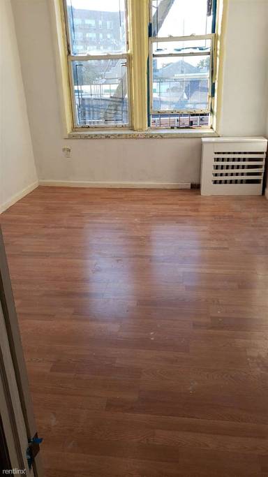 Main picture of 24 Avenue O