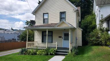 Main picture of 117 N 5th St