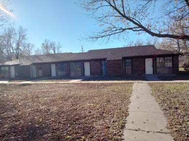 Main picture of 920 Countryside Ln