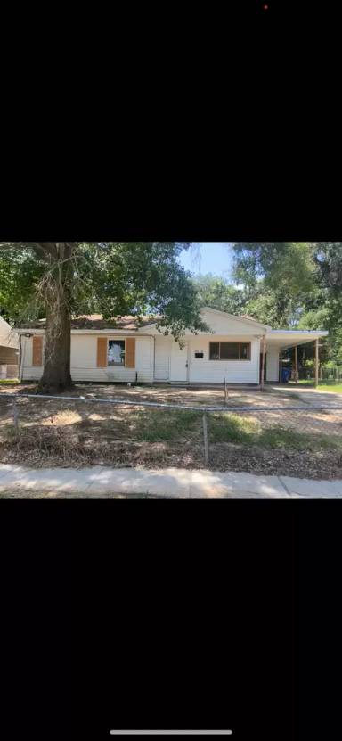 Main picture of 2908 Despot Rd