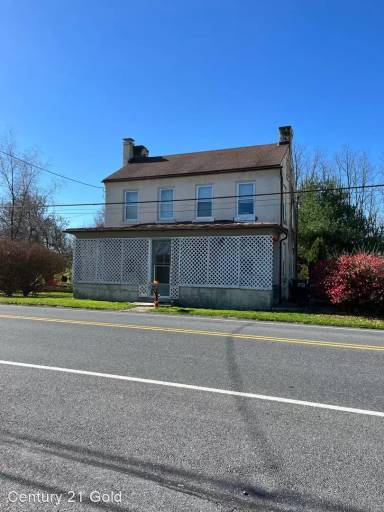 Main picture of 2844 Moselem Springs Rd