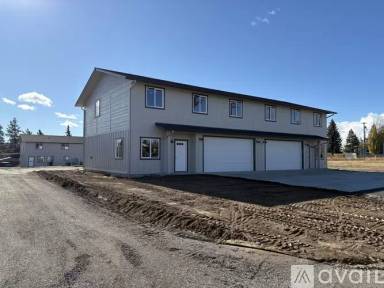Main picture of 412 W 1st St