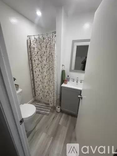 Main picture of 160 W 49th St