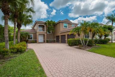 Main picture of 18592 Ocean Mist Dr