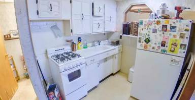 Main picture of 830 Bluemont Ave