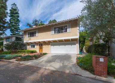 Main picture of 2221 Via Alamitos