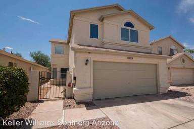 Main picture of 8127 N Midnight Way