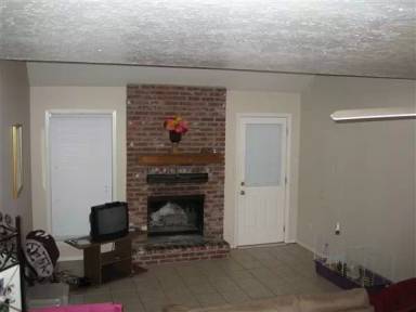 Main picture of 1120 Airline Dr