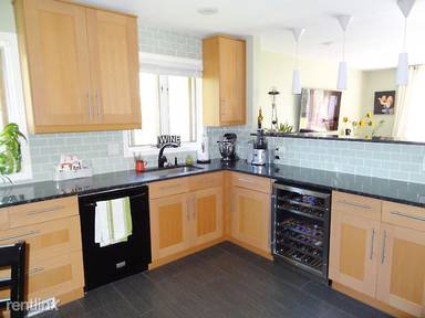 Main picture of 819 S McKinley Ave