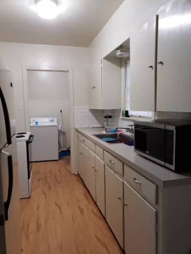 Main picture of 1308 N Travis St