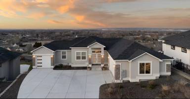 Main picture of 3590 Orchard St