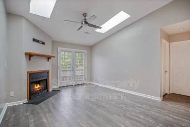 Main picture of 616 Waters Dr