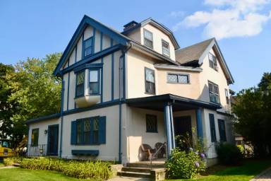 Main picture of 291-293 Mount Auburn St