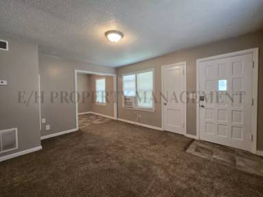 Main picture of 1651 S Fern St