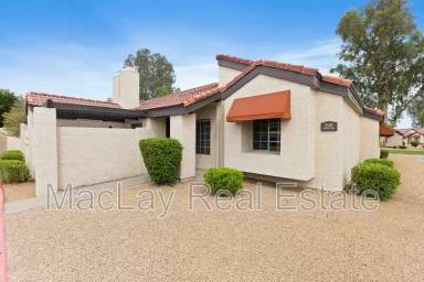 Main picture of 2118 E Center Ln