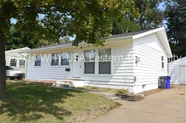 Main picture of 1208 38th St SE