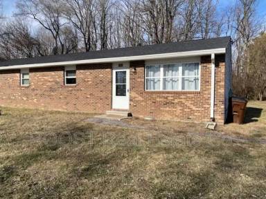 Main picture of 3317 Upper Valley Pike