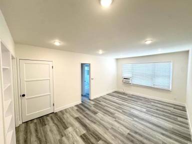 Main picture of 506 N Normandie Ave