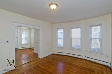 Main picture of 638 Belmont Ave