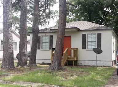 Main picture of 3628 Chippewa St