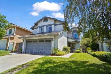 Main picture of 28248 Guilford Ln