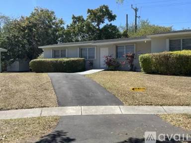 Main picture of 8992 SW 149th St