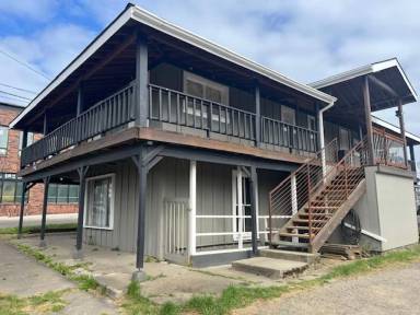 Main picture of 205 E Main St