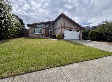 Main picture of 103 Oriole Ct