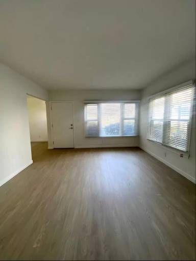 Main picture of 5760 Morley St