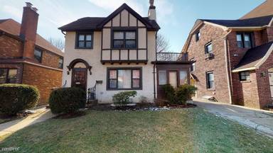 Main picture of 7114 Juno St