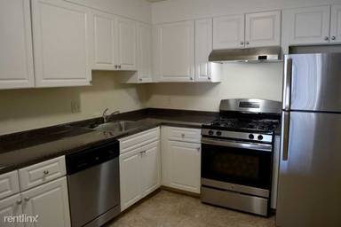 Main picture of 1 Canton Rd