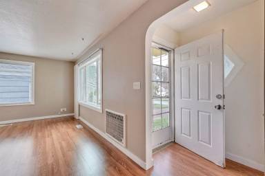 Main picture of 2323 18th Ave