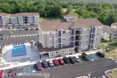 Main picture of 200 Carpenter St