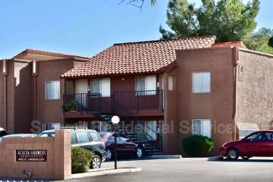 Main picture of 402 E Limberlost Dr