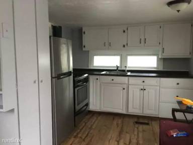 Main picture of 21 Peter Dr