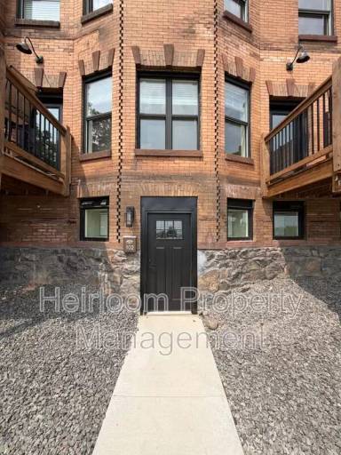 Main picture of 627 E 4th St