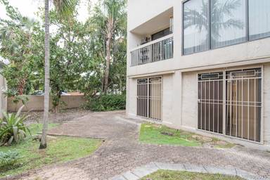 Main picture of 3001 SW 1st Ave