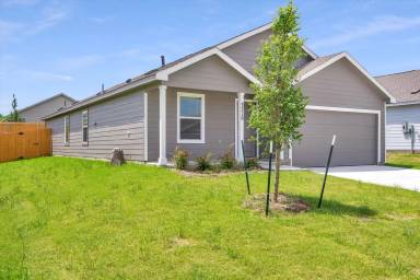 Main picture of 3710 Oleander Pl